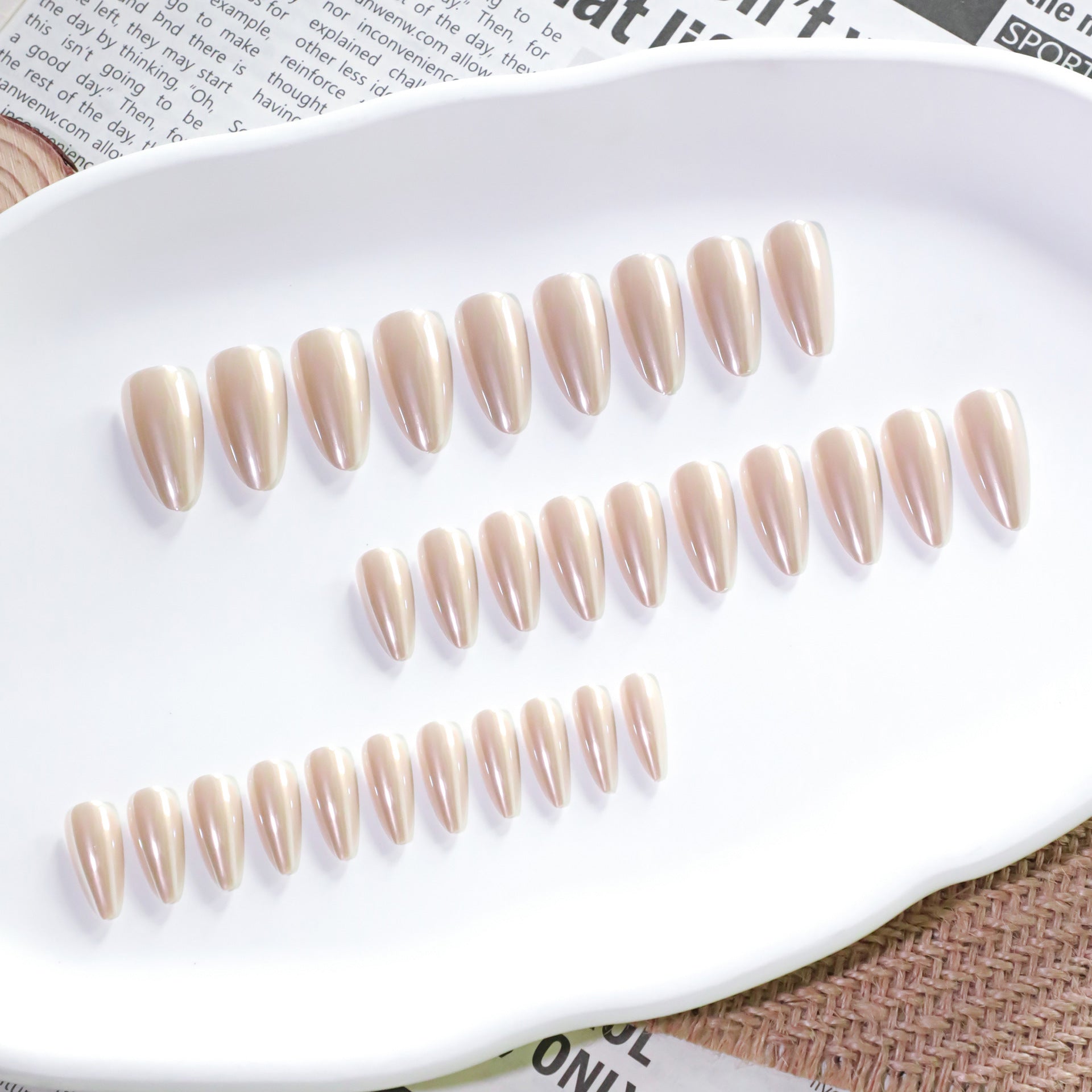 Pearl-matte metallic press on nails - 12 sizes 24 pieces ClairClaw luxury